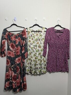 3 Dress Bundle Size M - BB Dakota, Rokoko, Glam & Fame